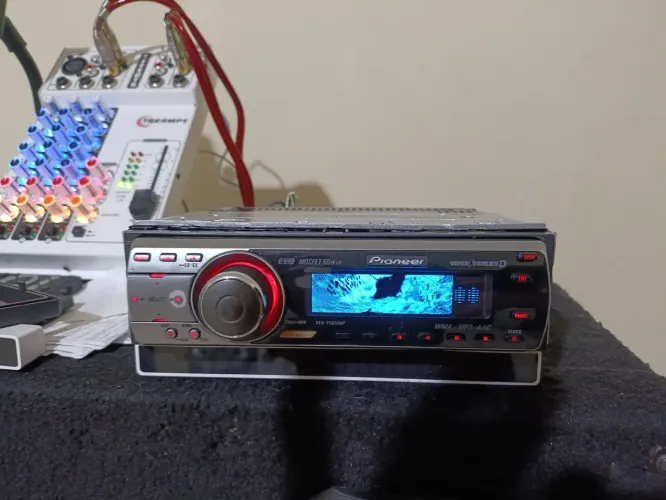 Radio pioneer deh 5850. Gofinho com Bluetooth. 
