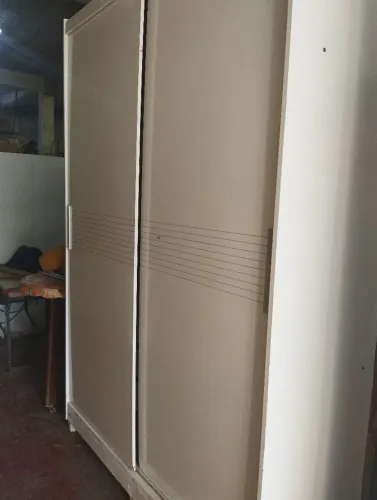 Guarda roupa porta de correr