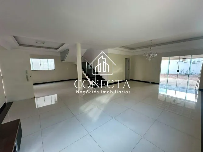 Casa em condomínio disponível para locação com 5 suítes no Royal Park