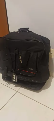 Mala expansível