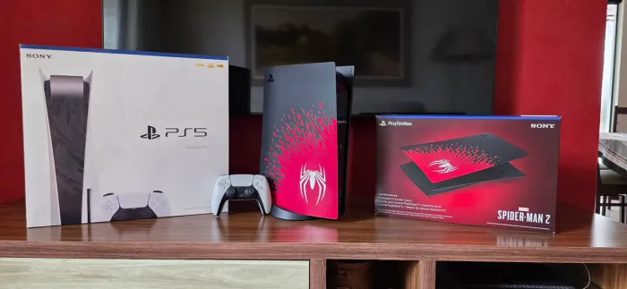PS5 Fat com Leitor de Disco + Placas Oficiais Spider-Man 2 (com caixa)