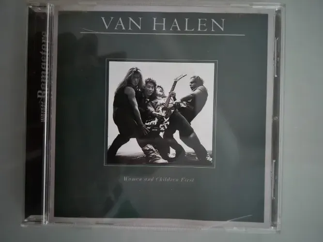 CD Van Halen - Women And Children First