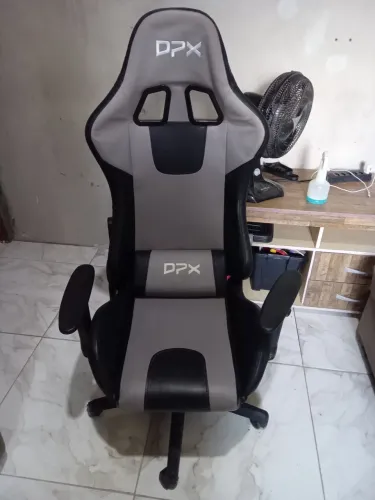Cadeira Gamer DPX usada em bom estado de conservação - Retirada em Unamar