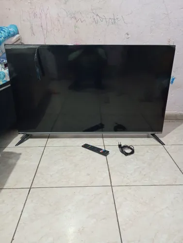 Vendo tv philco smart 50 polegadas com defeito 