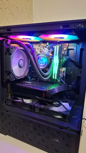 Pc gamer Ryzen 7 5700g + RX 7600