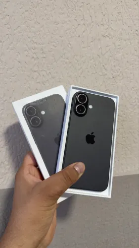 iPhone 16 