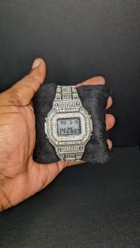 RELÓGIO G-SHOCK CASIO CRAVEJADO