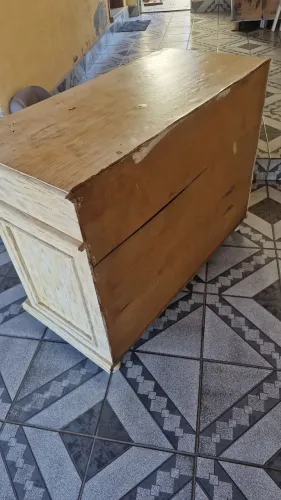 Cômoda colonial para restaurar