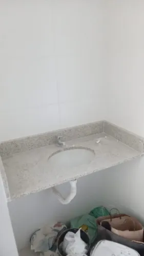 Vendo 2 Pias para Banheiro - Prontas para Instalar