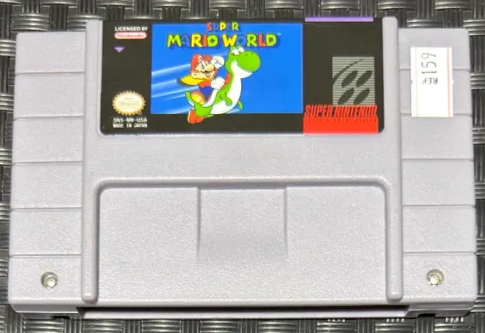 Super Mario World Original SNES Super Nintendo Chip Original
