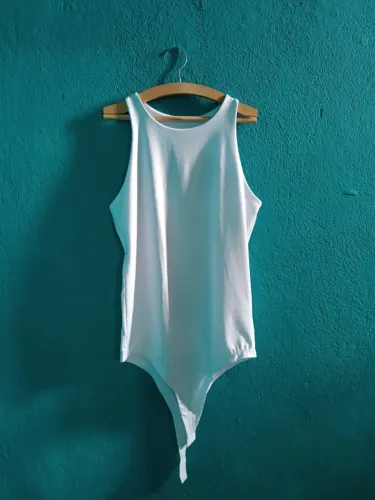 Body branco regata
