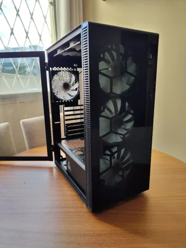 Gabinete Montech Glass X3 com 6 fans