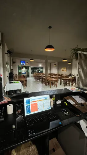 Pizzaria completa, venda de equipamentos ou passa o ponto em Navegantes