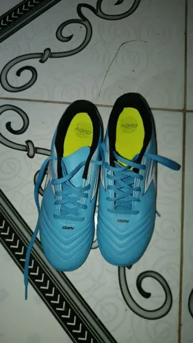 Chuteira azul
