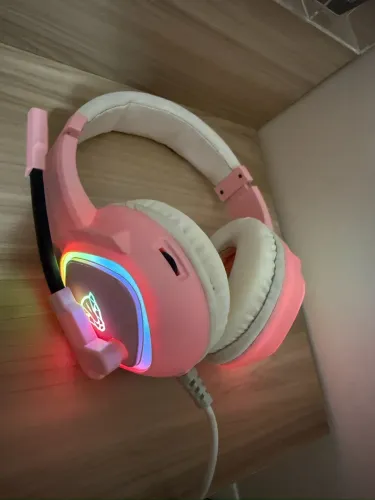 Headset Gamer Motospeed G750 RGB 7.1 com Microfone Retrátil Rosa