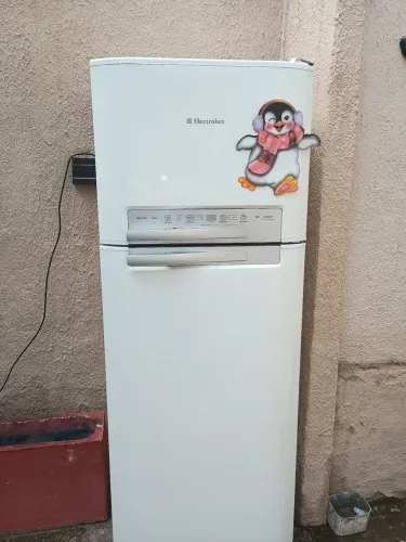 Geladeira Eletrolux duplex Grande