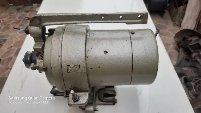 Motor de máquina de costura overloque