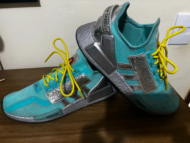 Tênis South Park x Adidas NMD_R1 V2 "Professor Chaos" 42