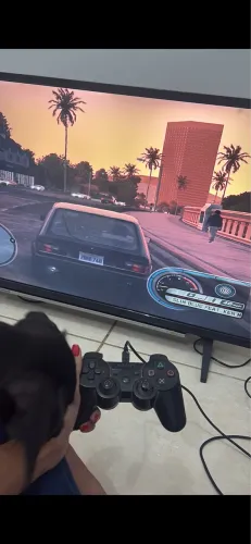 Vende se ou troco PS3 em algo do meu interesse