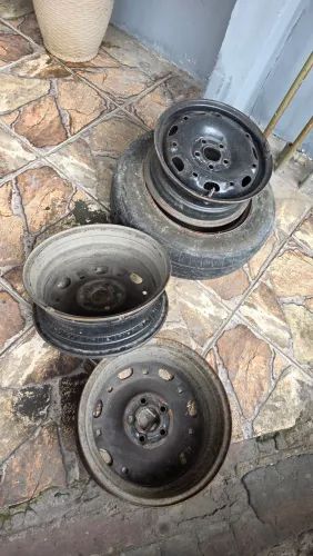 Jogo de roda para carro de ferro 5x100, aro 14