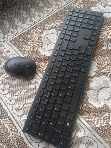 Mouse teclado sem fio usb marca dell usado algumas vezes!
