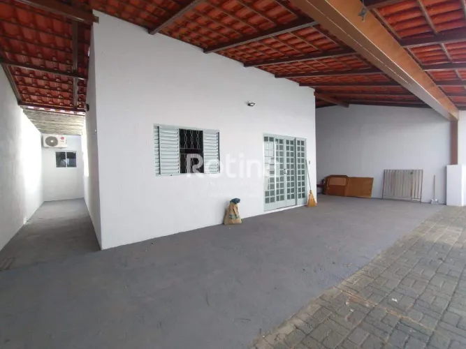 Casa para alugar, 3 quartos, Nova Uberlândia - Uberlândia/MG - Rotina Imobiliária