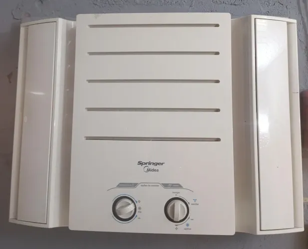 Vendo ar condicionado 10 mil BTUs 