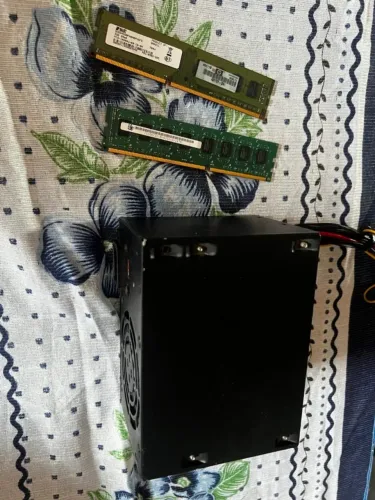 Dois Pentes ddr3 ... de 2GB