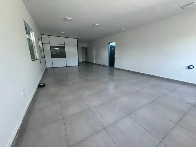 Andar/laje corporativa para aluguel tem 84 metros quadrados com 2 salas