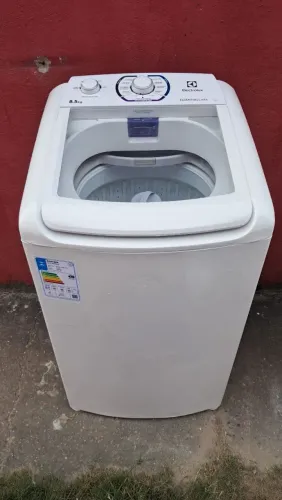 Máquina de lavar 8,5kg em ótimo estado de uso