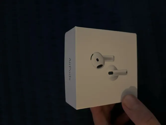AirPods com 6 meses de uso