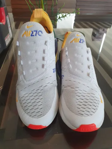 Nike Air Max 270 tênis