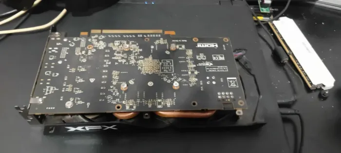 RX 580 4GB COM DEFEITO (NÃO DÁ VÍDEO)