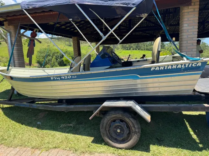 Barco Pro Alta 4,20m Completo c/ Carretinha - 4 Lugares