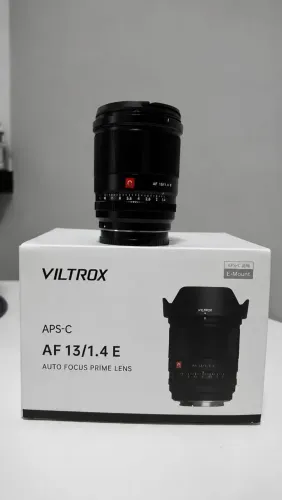 LENTE VILTROX 13MM F1.4 Sony Aps-C 