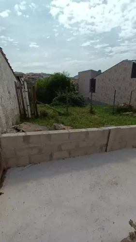 Terreno à venda em bairro residencial
