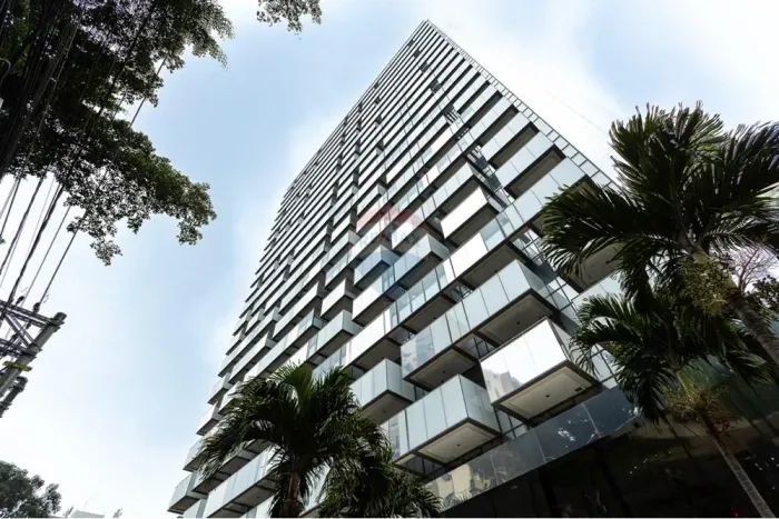 Conjunto Comercial novo, 32 mts, com sacada, 1 vaga, melhor localização na Barra Funda, 25