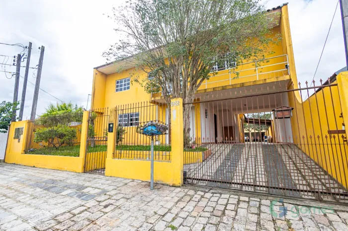Sobrado com 4 dormitórios à venda com 377,00m² no Cidade Industrial