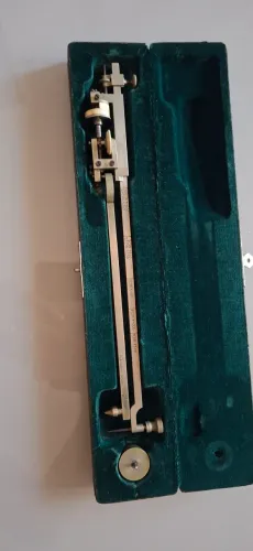 Planímetro antigo de precisão - instrumentode engenharia /Topografia " Raridade"