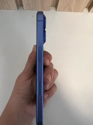 iPhone 16 azul 128 GB