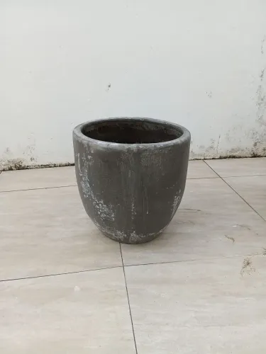 Vaso Flor Concreto 42cm cor concreto com terra