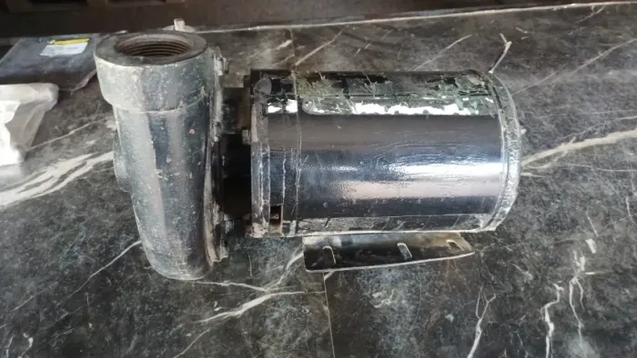 Motor de Indução Trifásico 3 CV Kohlbach Usado - R$ 1.400