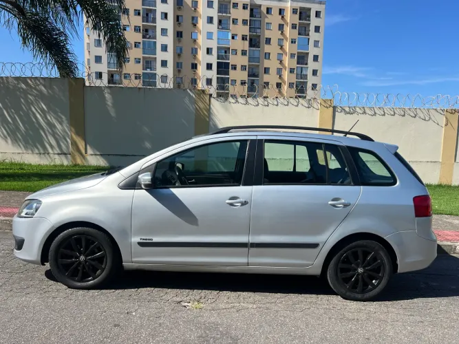 Volkswagen Spacefox Trend I Motion 1.6 T. Flex 8V 2013