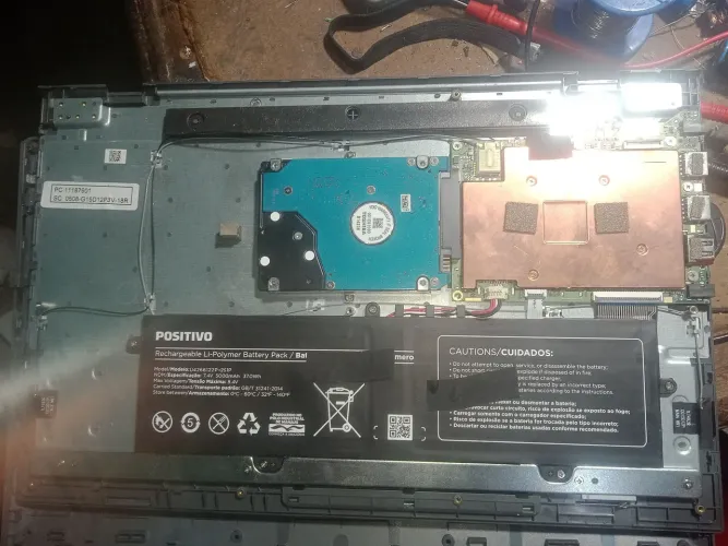 Sucata notebook positivo pra reaproveitamento