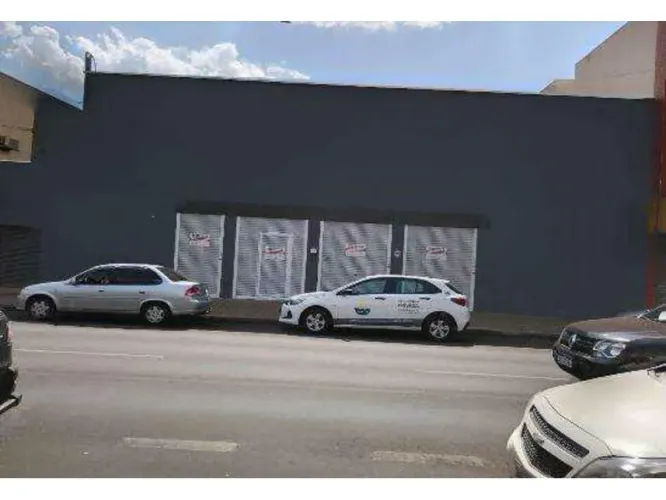 Comercial/Industrial em Leilão - Centro - Uberlândia - MG