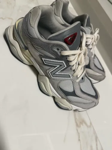 New balance 9060