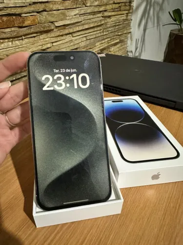 iPhone 15 pro todo original 