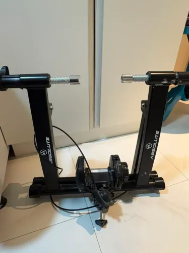 Rolo de Treinamento Fixo para Bicicleta - Absolute (Com Regulagem de Escore/Resistência)