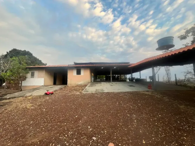 Chácara de Lazer com Vista para o Lago de Serra da Mesa Uruaçu/GO