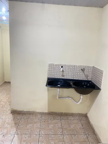 Alugo casa primeiro andar em nova descoberta vila Canaã